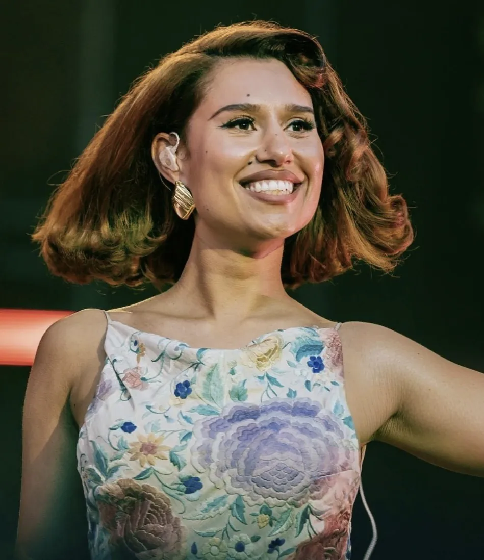 RAYE performing in 2025